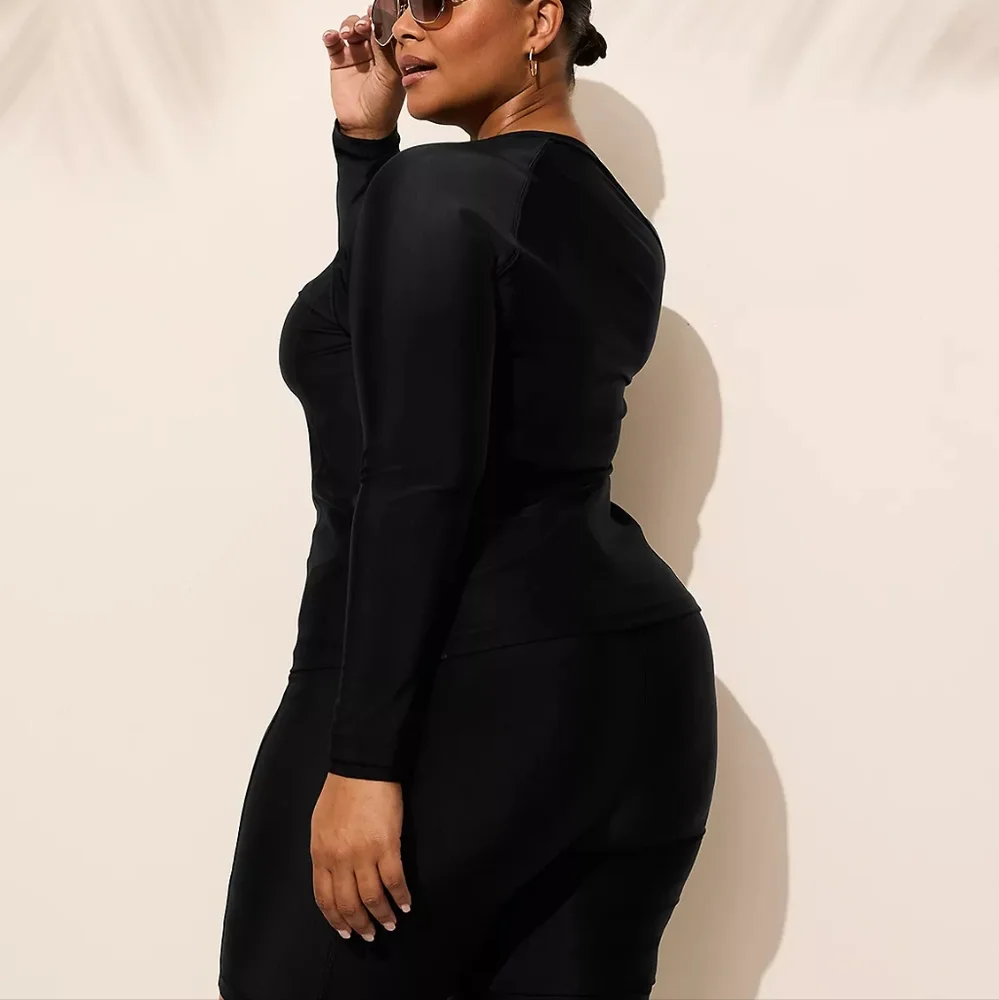 Lane Bryant Cacique Black Full Zip Rashguard Long Sleeve Swim Top Size 24 NWT